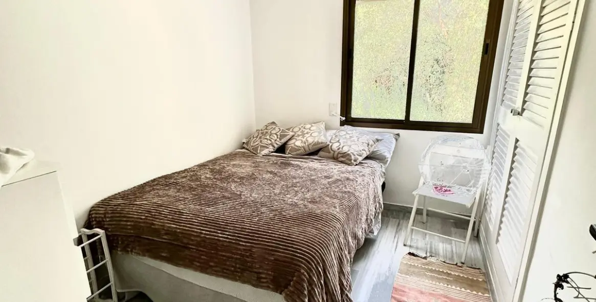 Sale of middle floor apartment in Elviria 5