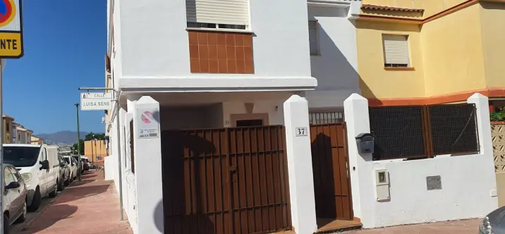 Sale of townhouse in Churriana 1