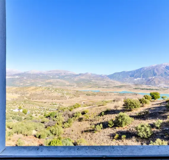 Sale of detached villa in La Viñuela