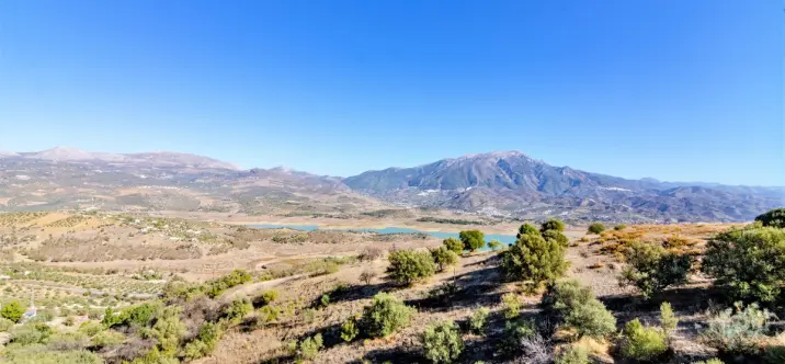 Sale of detached villa in La Viñuela 1