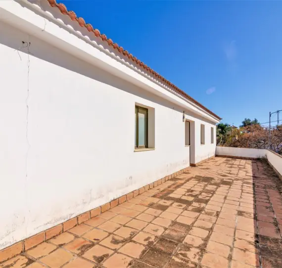 Sale of detached villa in La Viñuela