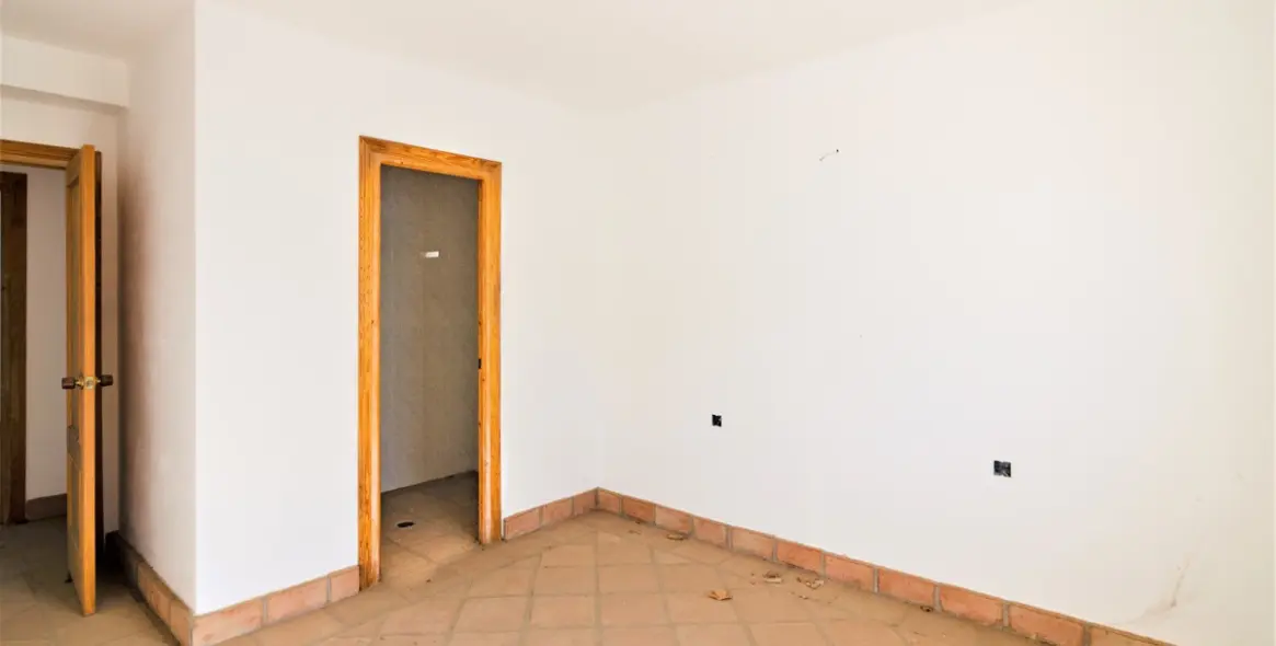 Sale of detached villa in La Viñuela 10
