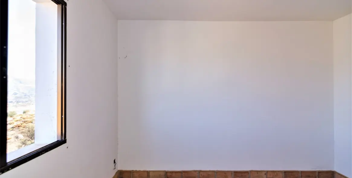 Sale of detached villa in La Viñuela 27