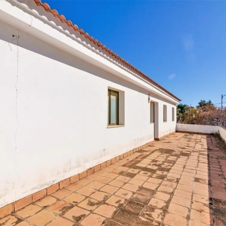 Venta de villa independiente en La Viñuela