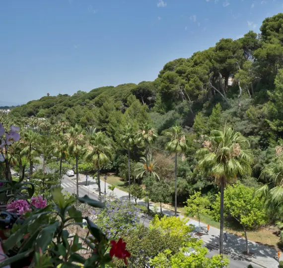 Sale of middle floor apartment in Marbella