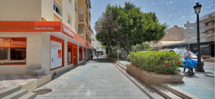 Sale of middle floor apartment in Marbella 3