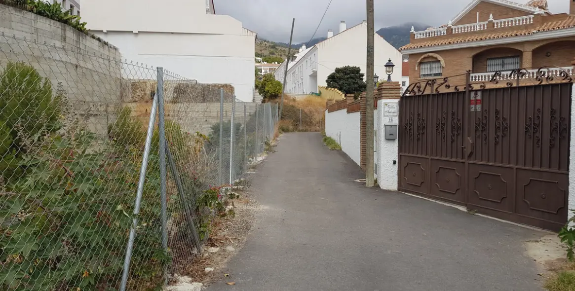 Продажа  жилого участка в Benalmadena Pueblo 4