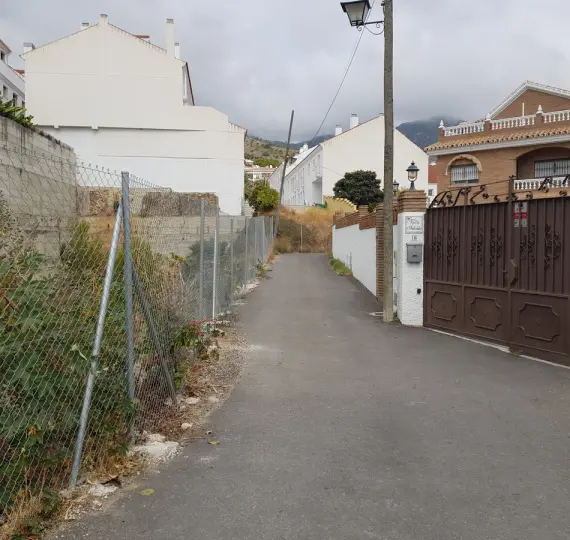 Продажа  жилого участка в Benalmadena Pueblo