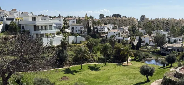 Жилой участок R3832903 2