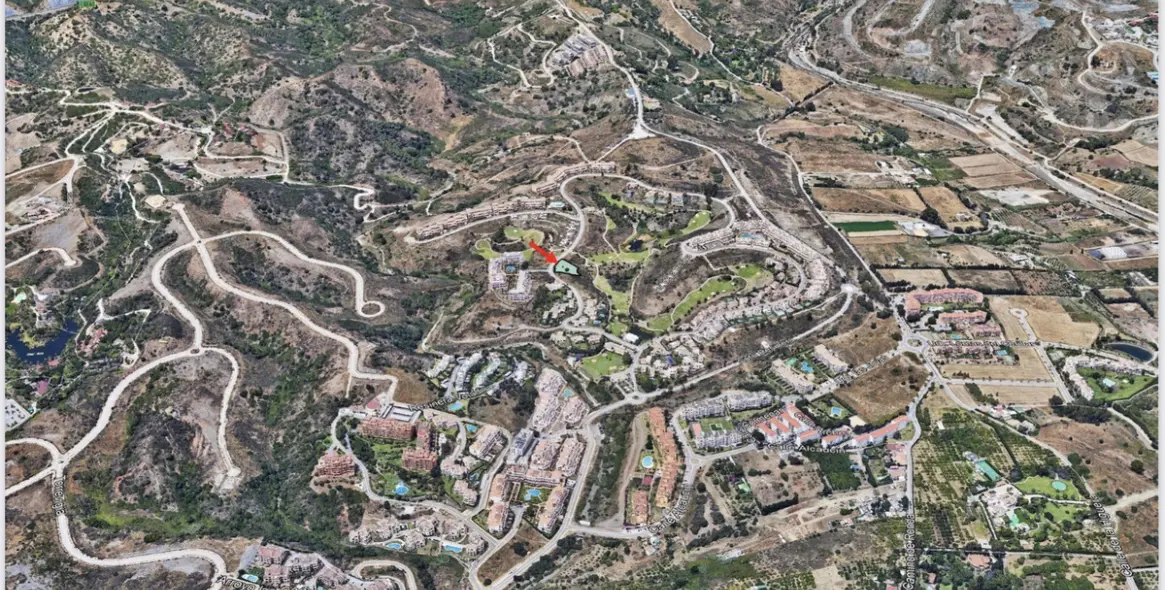 Продажа  жилого участка в Selwo 17