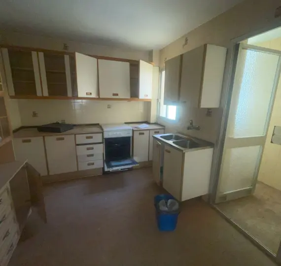 Продажа апартаментов на среднем этаже в Estepona