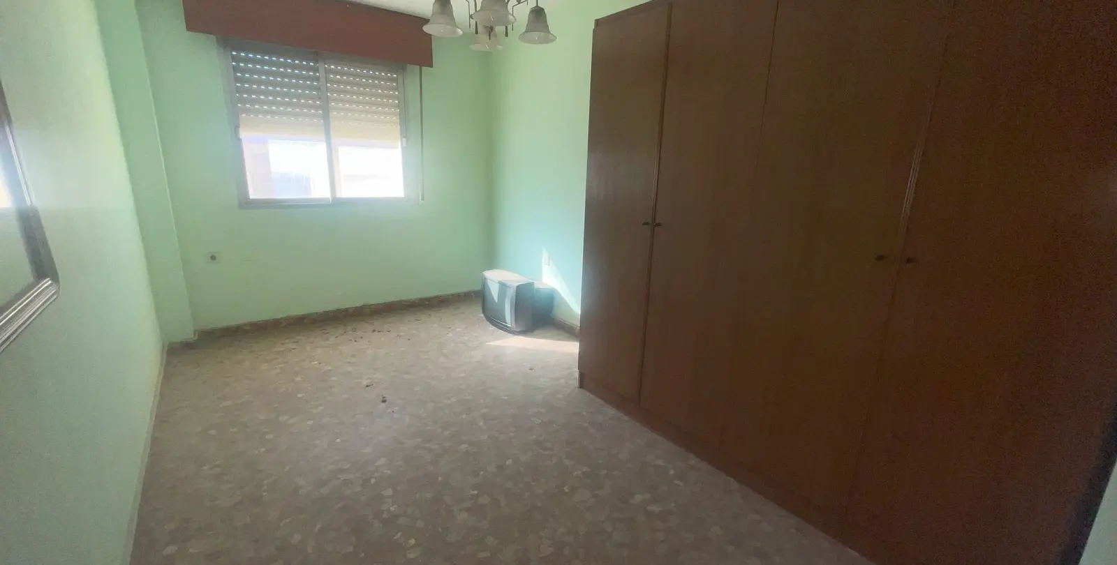 Sale of middle floor apartment in Estepona 4
