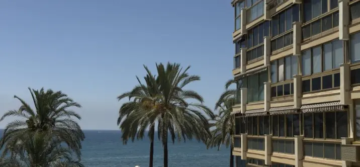 Продажа апартаментов на среднем этаже в Marbella 0