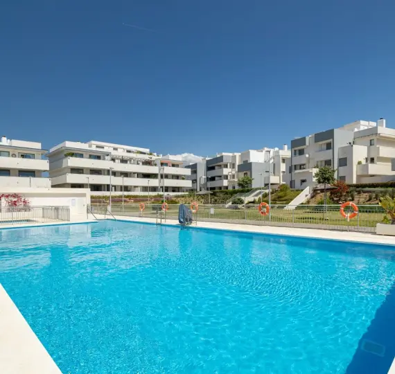 Апартаменты на первом этаже R5024242