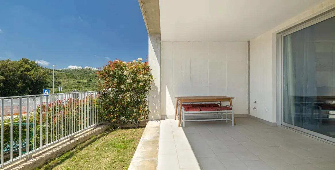 Продажа апартаментов на первом этаже в Estepona (район Estepona) 4