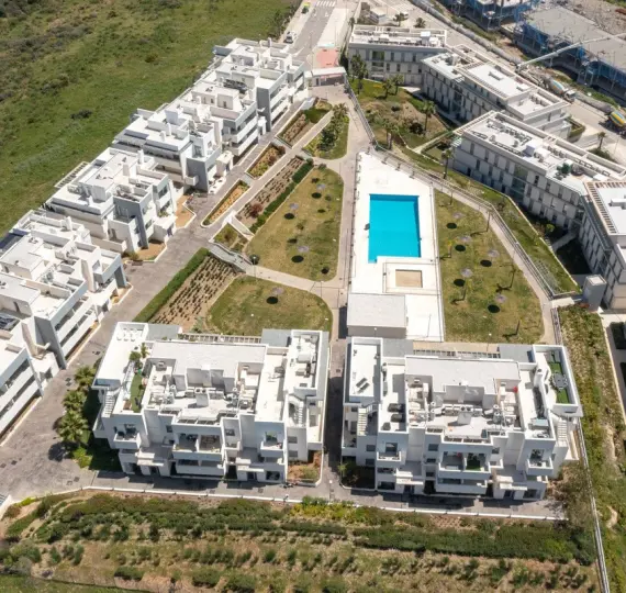 Апартаменты на первом этаже R5024242