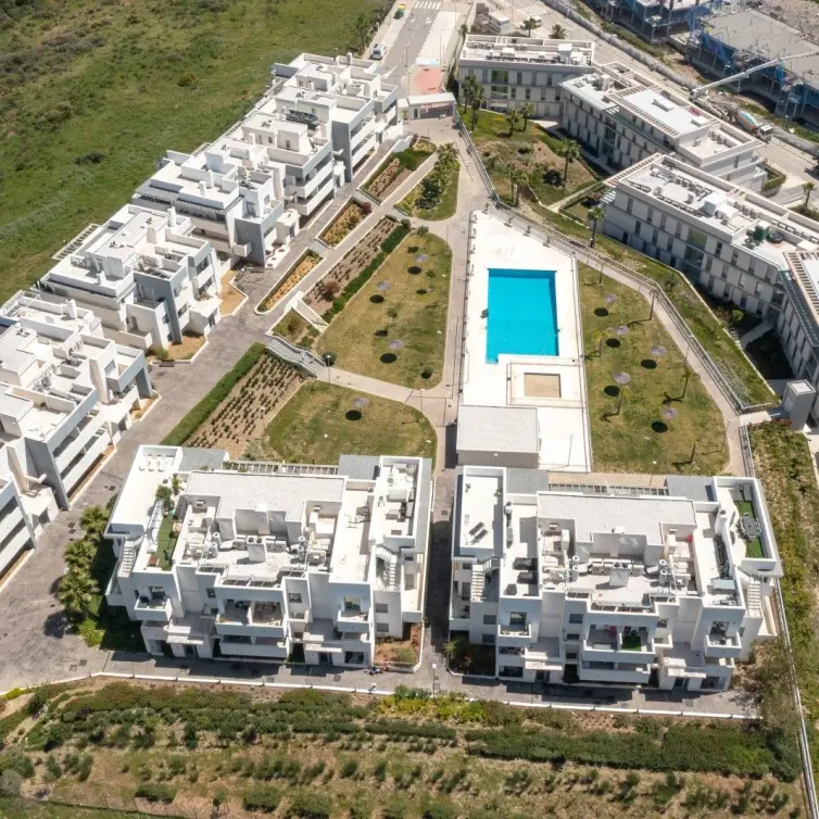 Sale of ground floor apartment in Estepona
