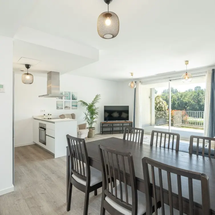 Sale of ground floor apartment in Estepona