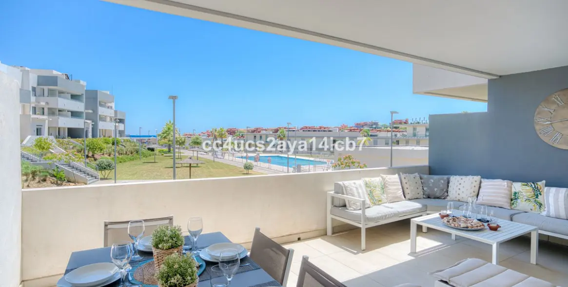 Продажа апартаментов на первом этаже в Estepona (район Estepona) 1