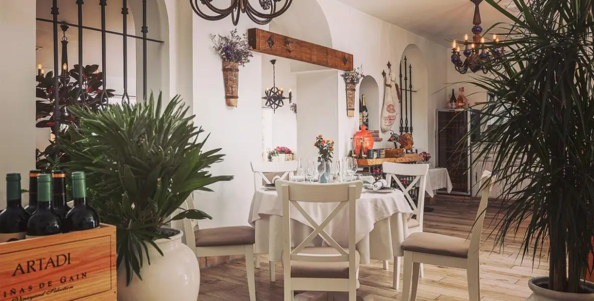 Продажа ресторана в Nueva Andalucía 1