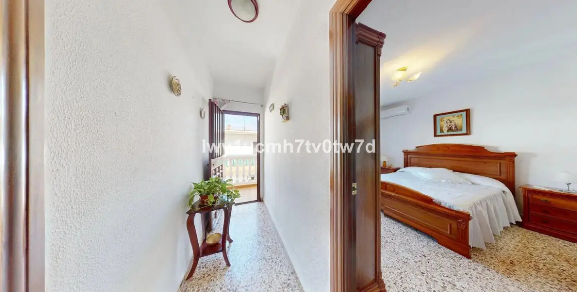 Sale of townhouse in Ciudad Jardín 6