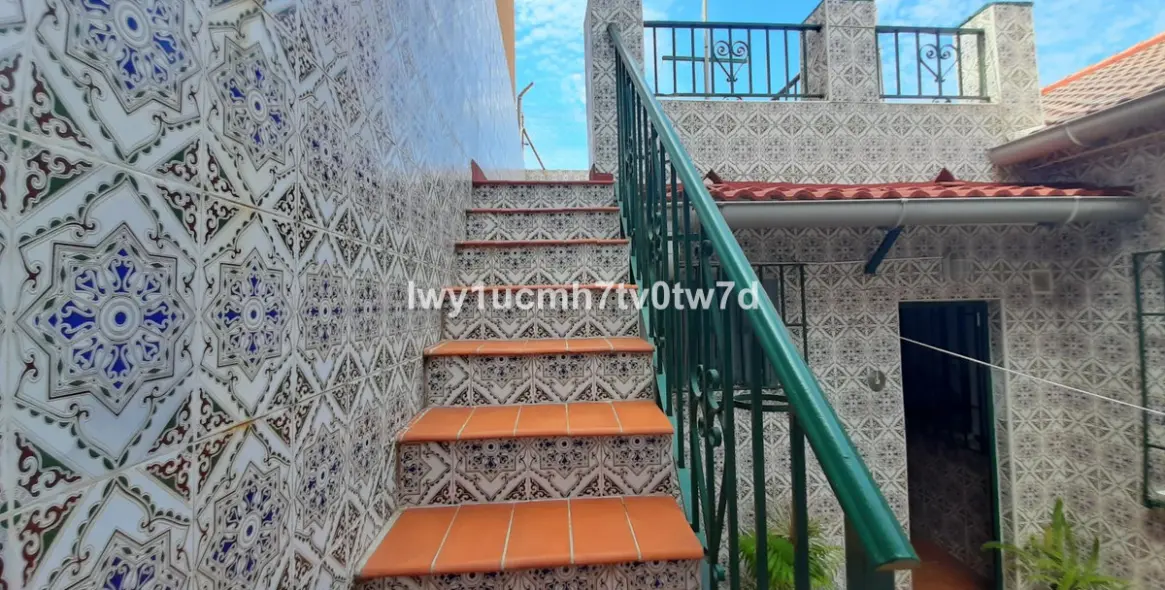 Sale of townhouse in Ciudad Jardín 12