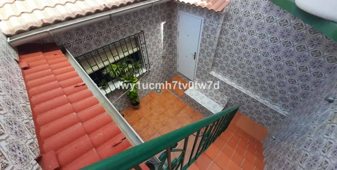 Sale of townhouse in Ciudad Jardín 13