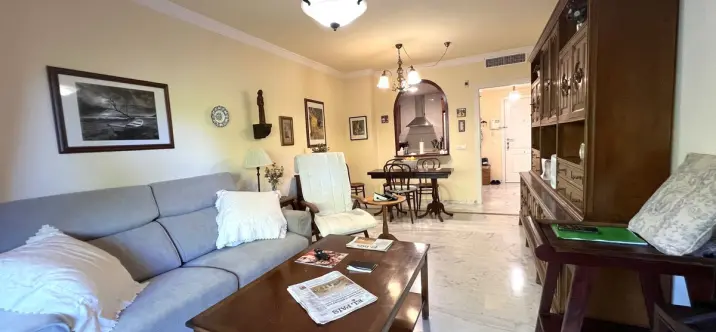 Продажа апартаментов на среднем этаже в The Golden Mile 3