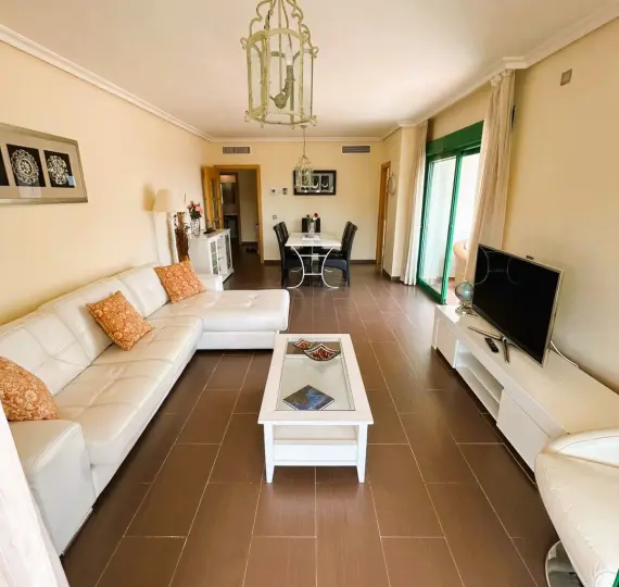 Продажа апартаментов на среднем этаже в Selwo