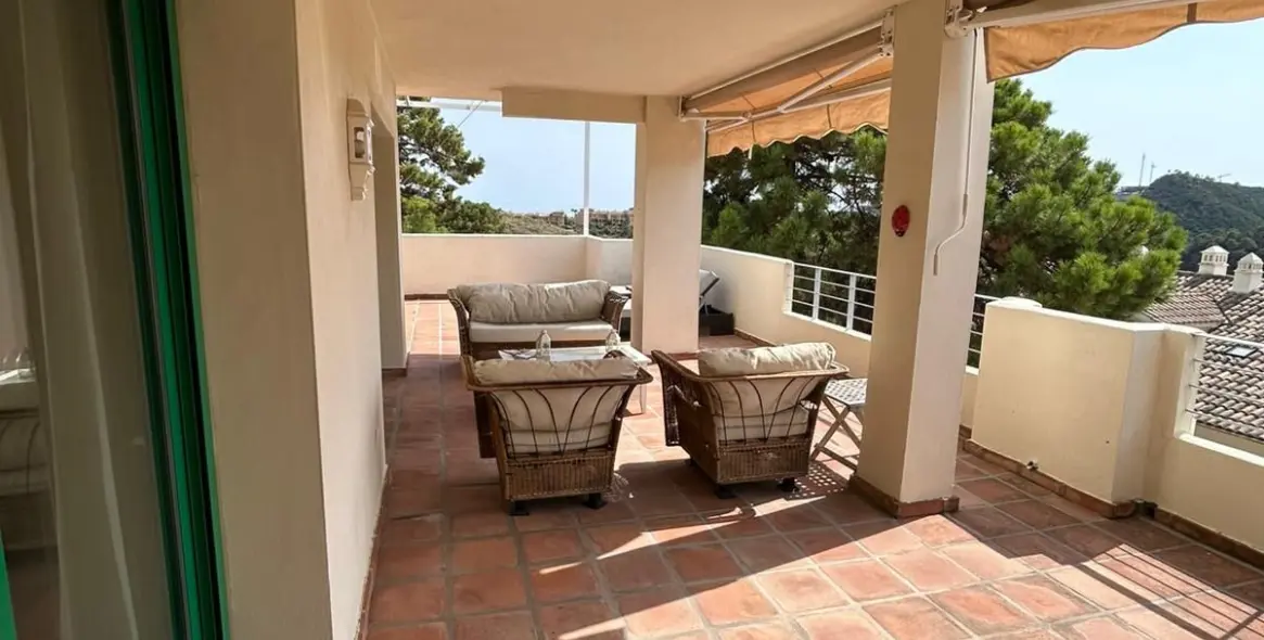 Продажа апартаментов на среднем этаже в Selwo 9