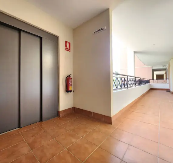 Продажа апартаментов на среднем этаже в Nueva Andalucía