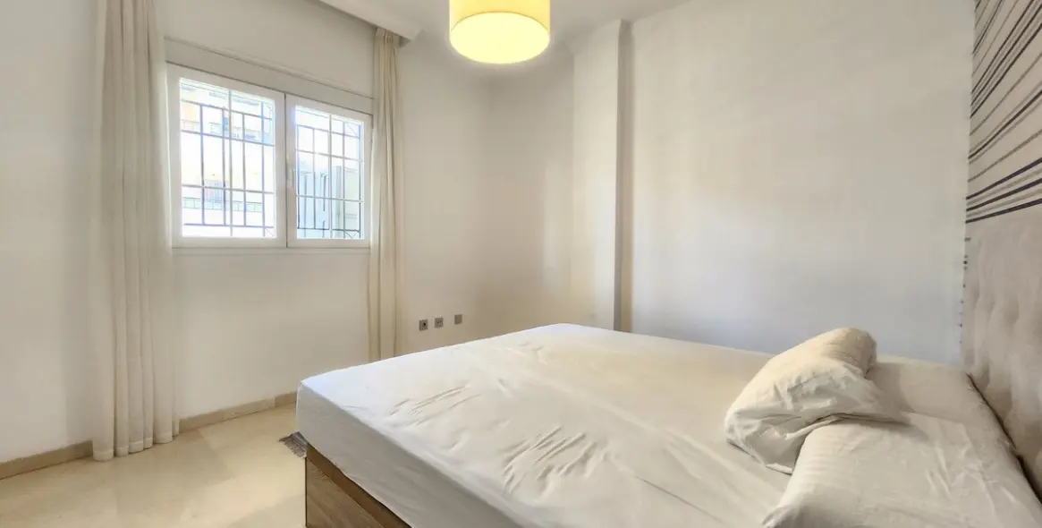 Продажа апартаментов на среднем этаже в Nueva Andalucía 16