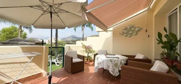 Sale of ground floor apartment in Benahavís 0