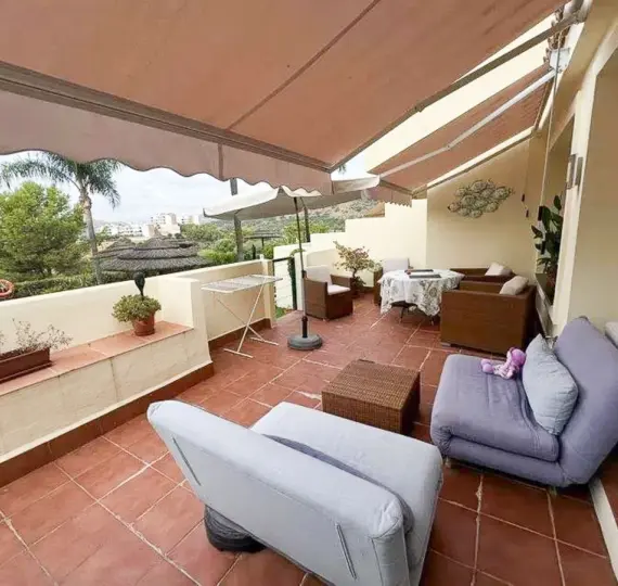 Sale of ground floor apartment in Benahavís