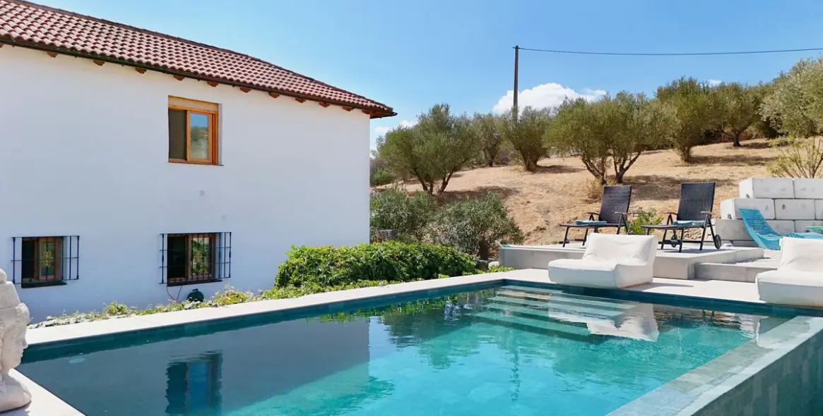 Sale of detached villa in Coín 2