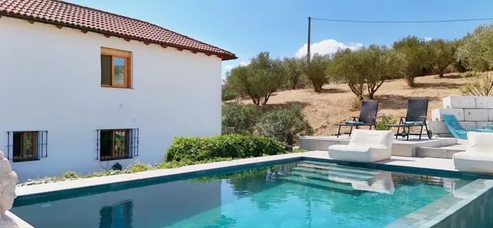 Sale of detached villa in Coín 1