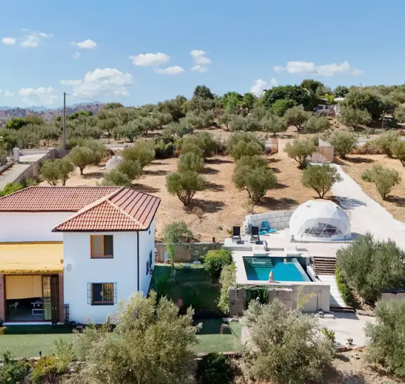 Sale of detached villa in Coín