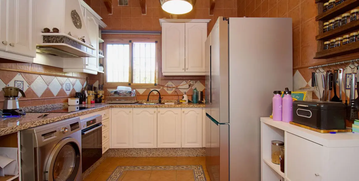 Продажа  отдельно стоящей виллы в Coín 33