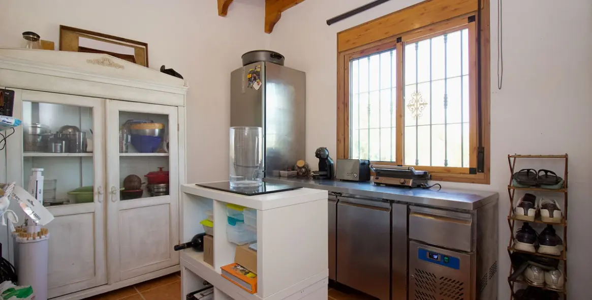 Продажа  отдельно стоящей виллы в Coín 36