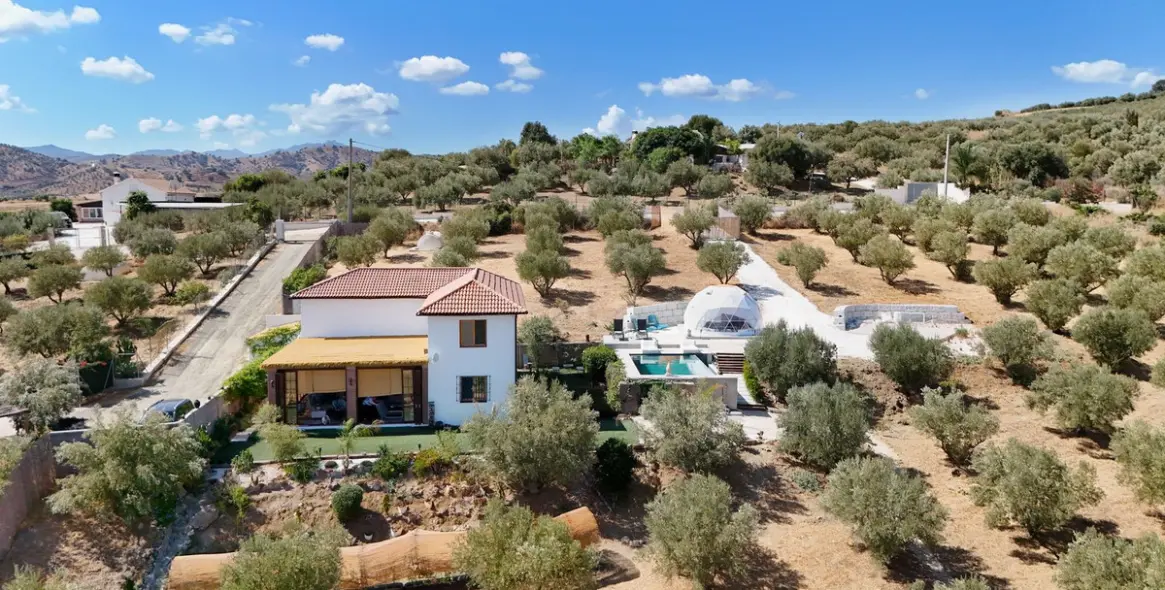 Продажа  отдельно стоящей виллы в Coín 42