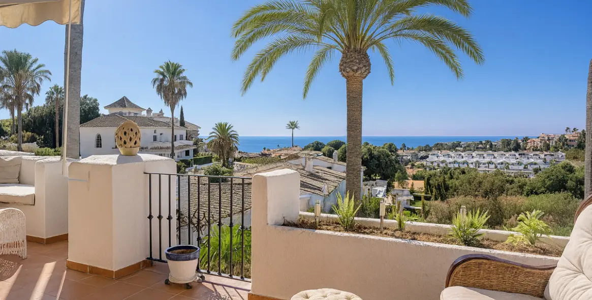 Продажа апартаментов на среднем этаже в La Duquesa 2