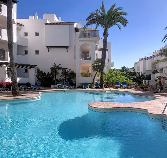 Продажа апартаментов на среднем этаже в La Duquesa