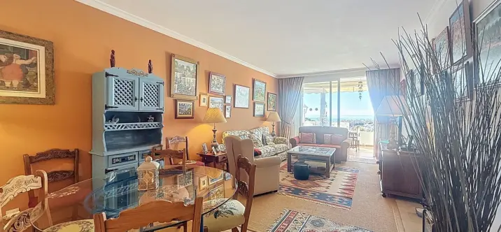 Продажа апартаментов на среднем этаже в La Duquesa 4