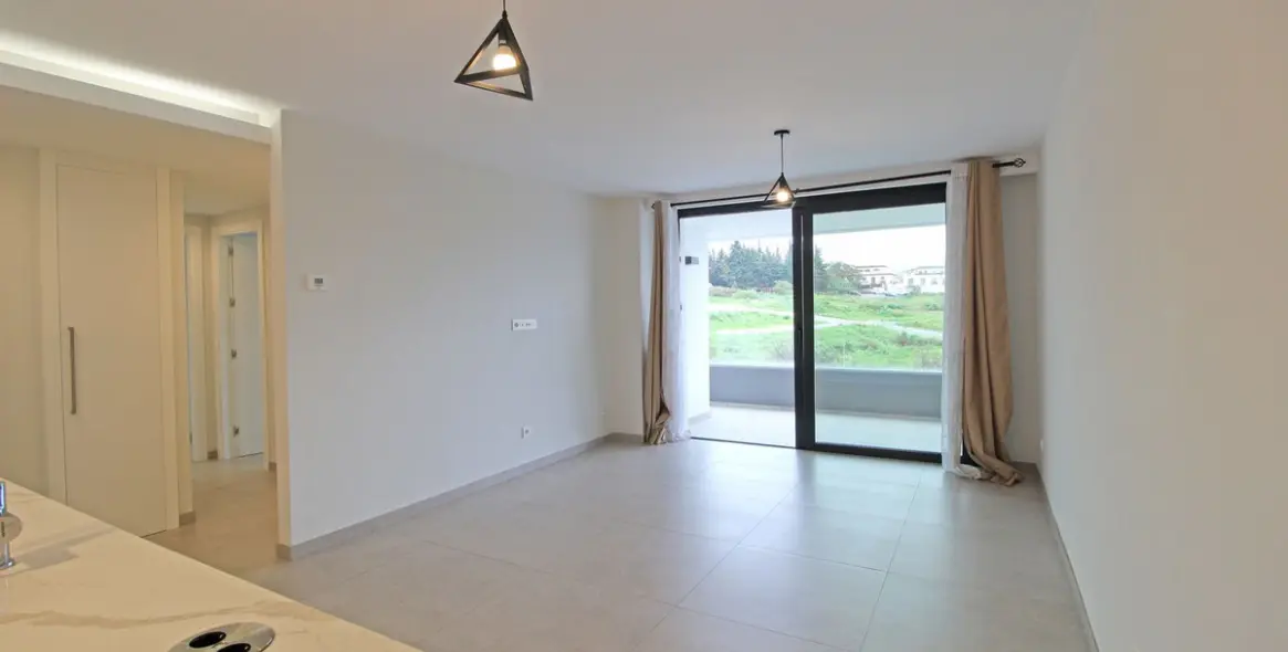 Продажа апартаментов на среднем этаже в San Pedro de Alcántara 1