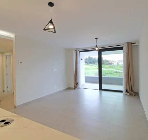Sale of middle floor apartment in San Pedro de Alcántara