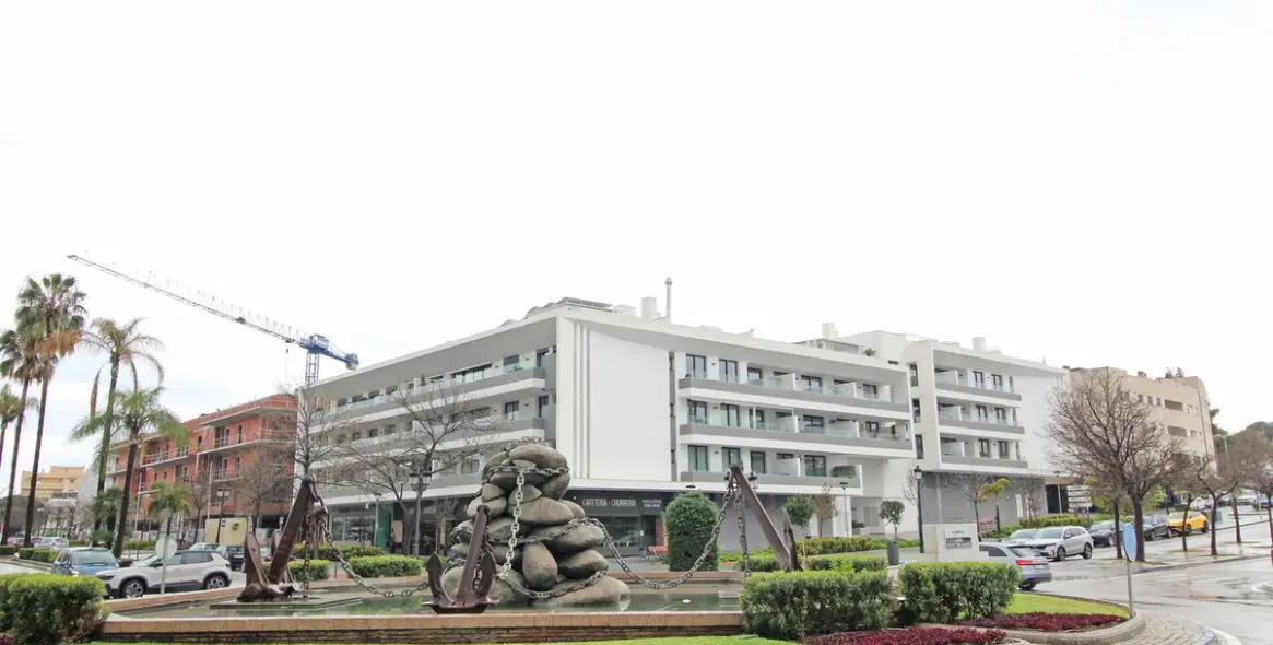 Продажа апартаментов на среднем этаже в San Pedro de Alcántara 2