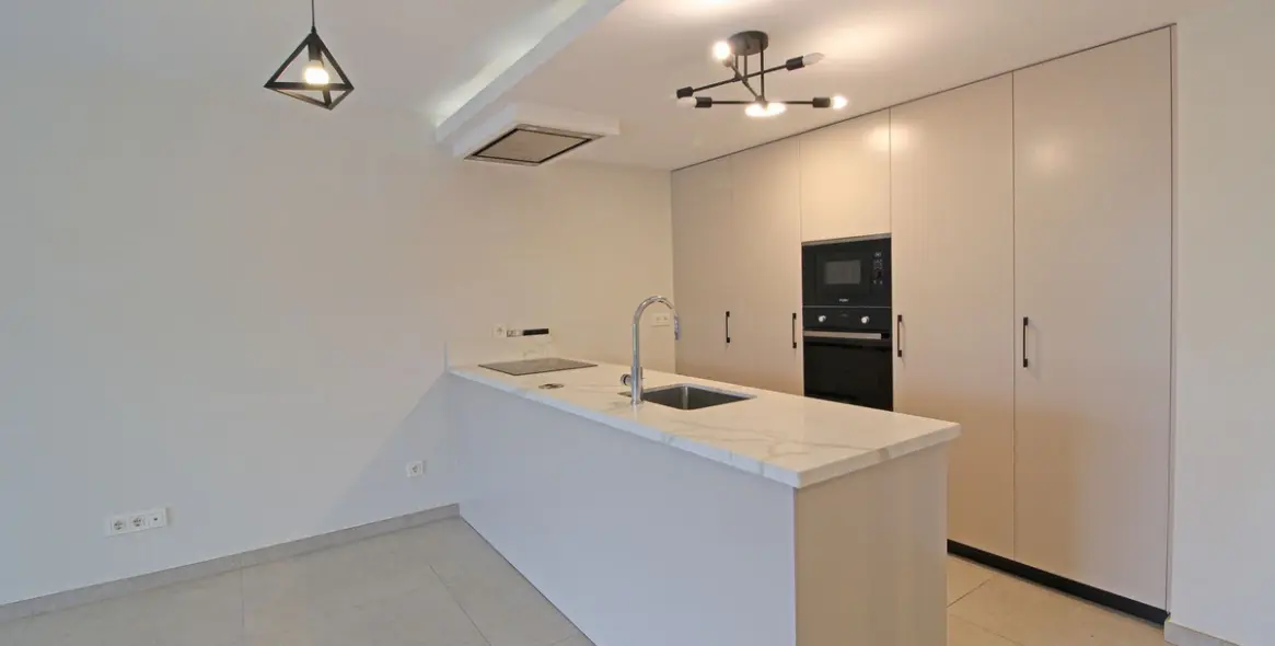 Продажа апартаментов на среднем этаже в San Pedro de Alcántara 3