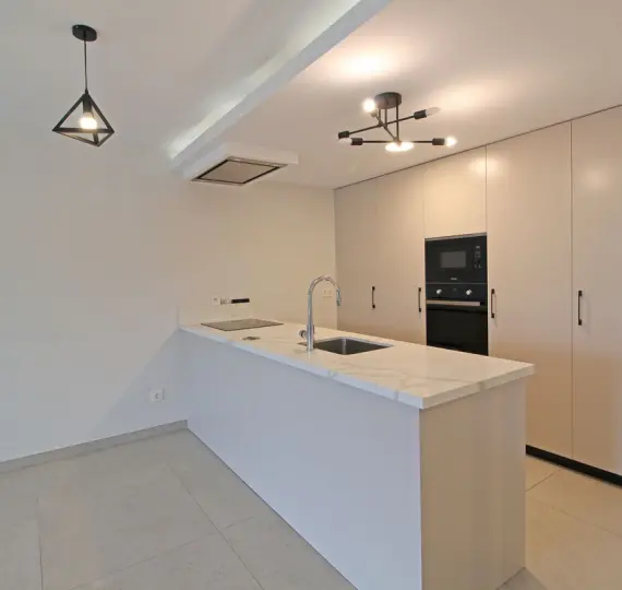 Sale of middle floor apartment in San Pedro de Alcántara