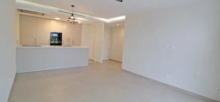 Sale of middle floor apartment in San Pedro de Alcántara 3