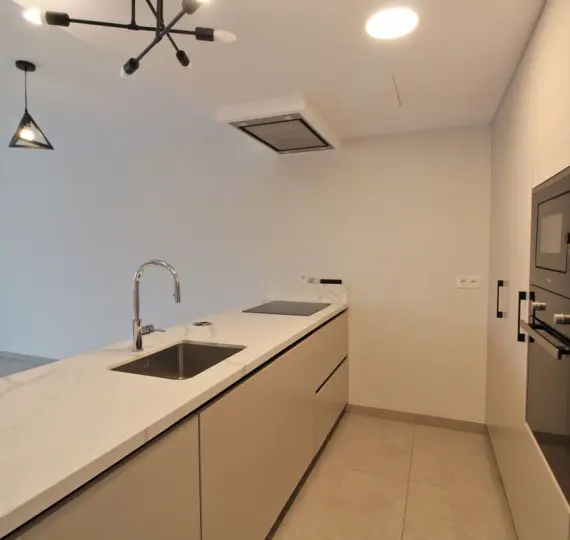 Sale of middle floor apartment in San Pedro de Alcántara